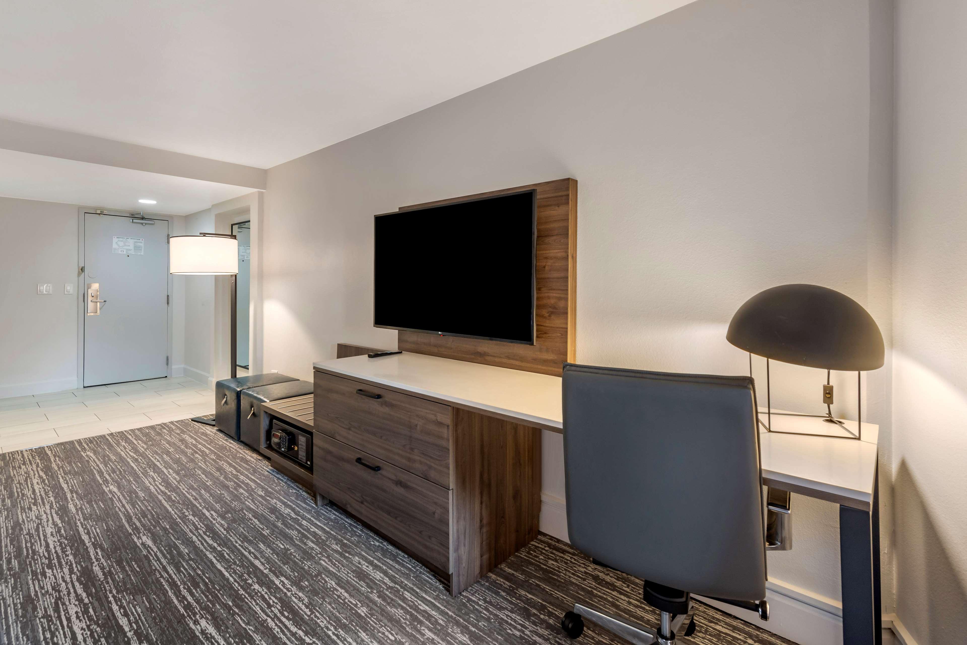 Best Western Premier Denver East Dış mekan fotoğraf