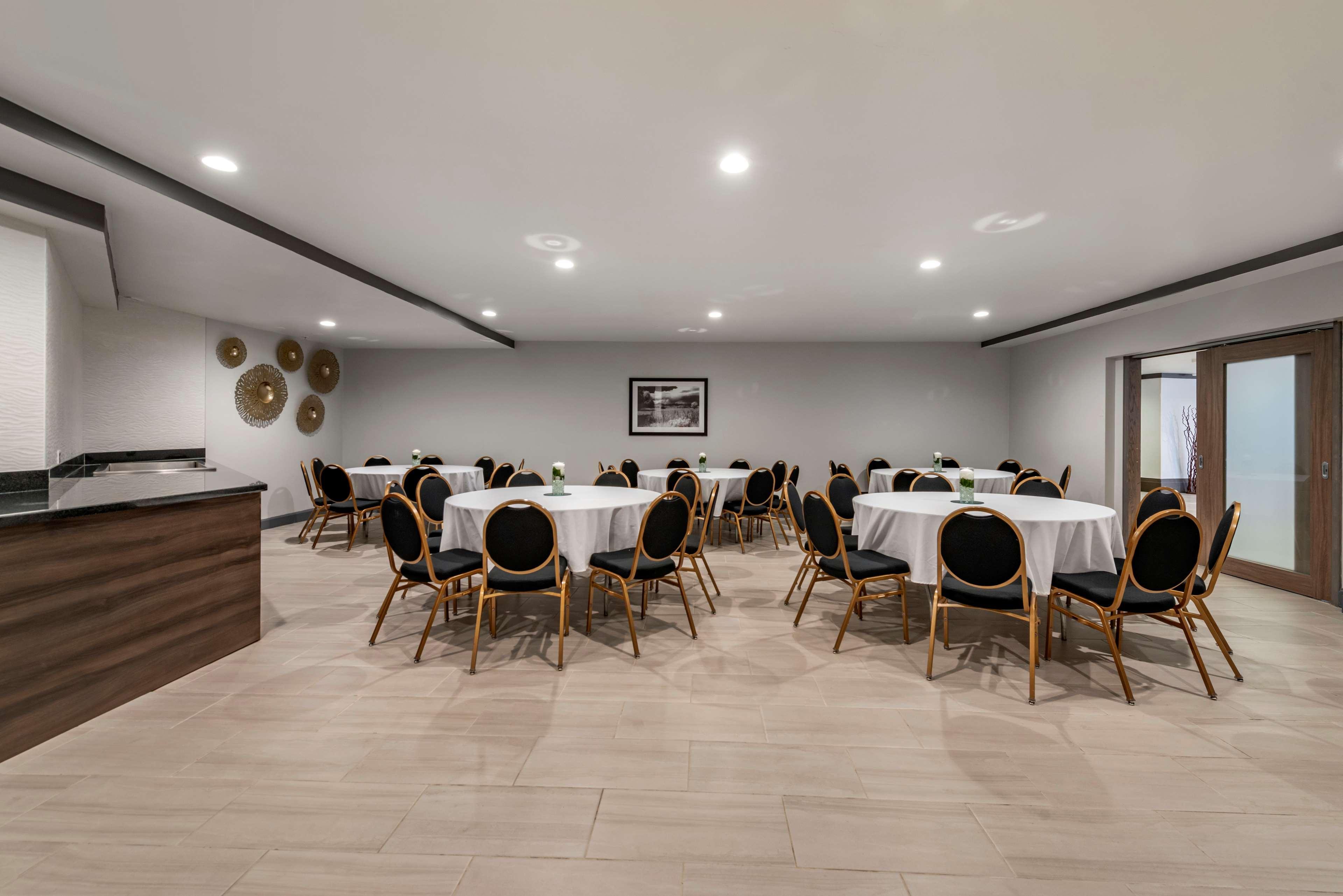 Best Western Premier Denver East Dış mekan fotoğraf