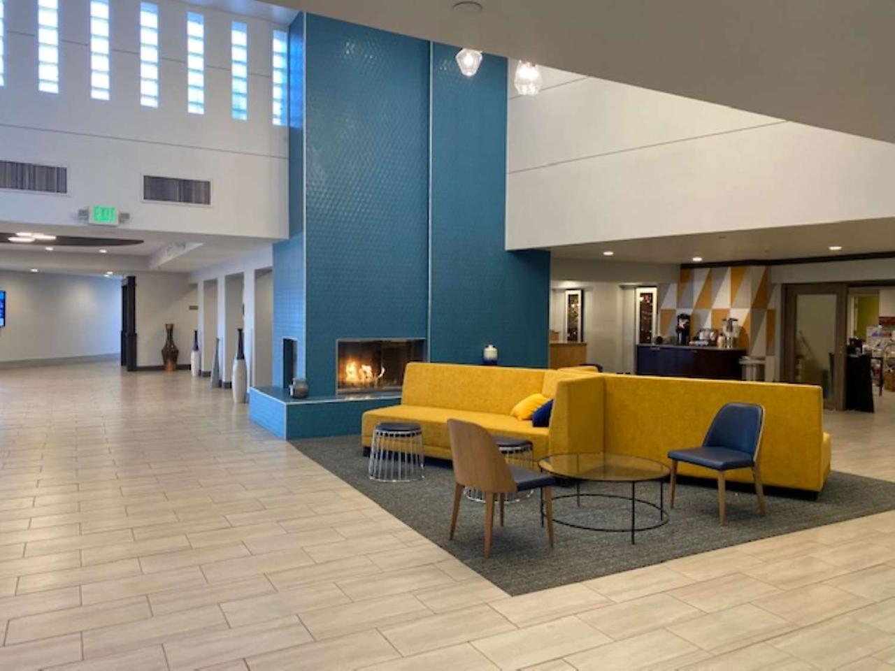 Best Western Premier Denver East Dış mekan fotoğraf